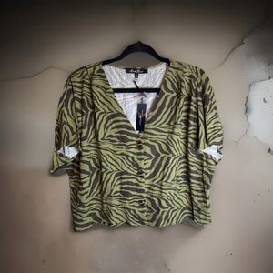 Alice Blue Zebra Print Crop Top Button Front Green Brown Blouse NWT Size L